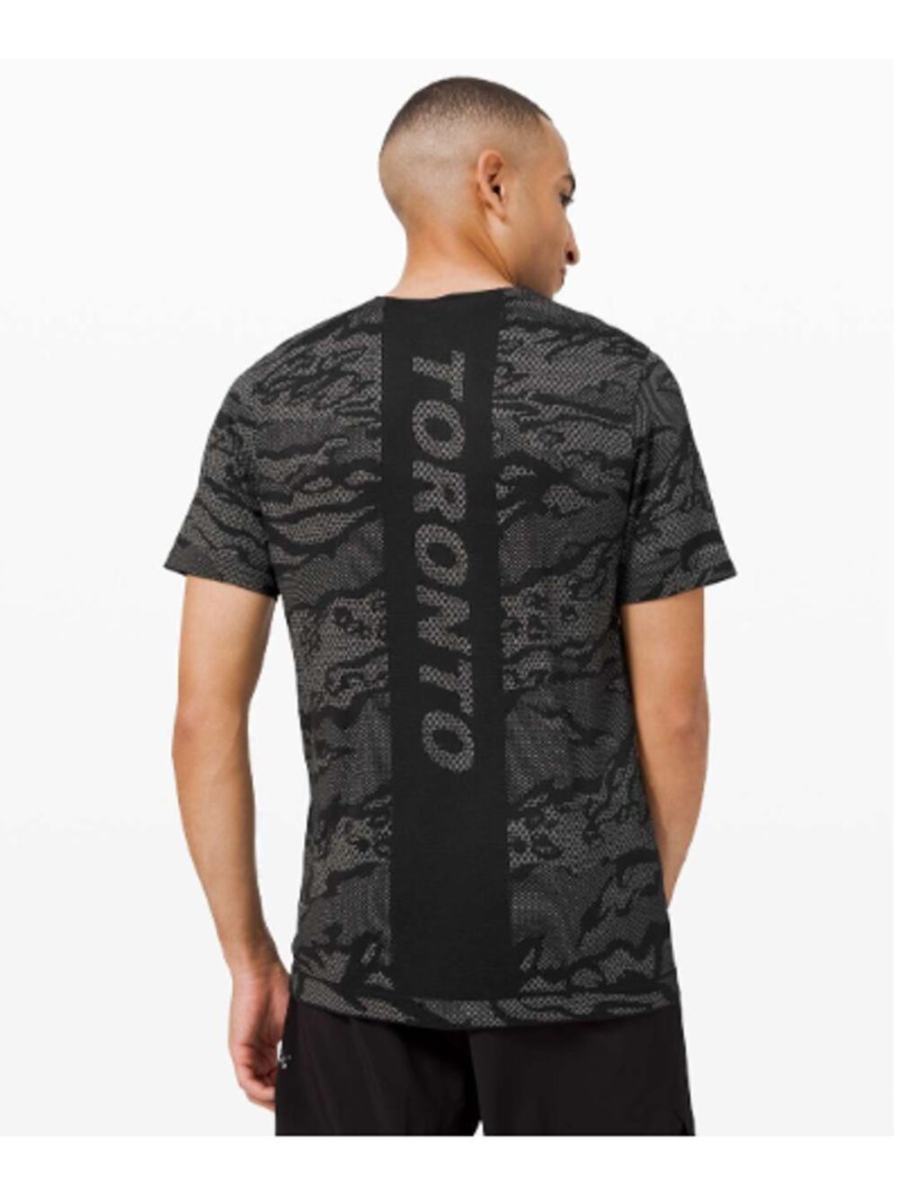 Lululemon Metal Vent Breathe Short Sleeve Top Black Camo Toronto Sz XL Active